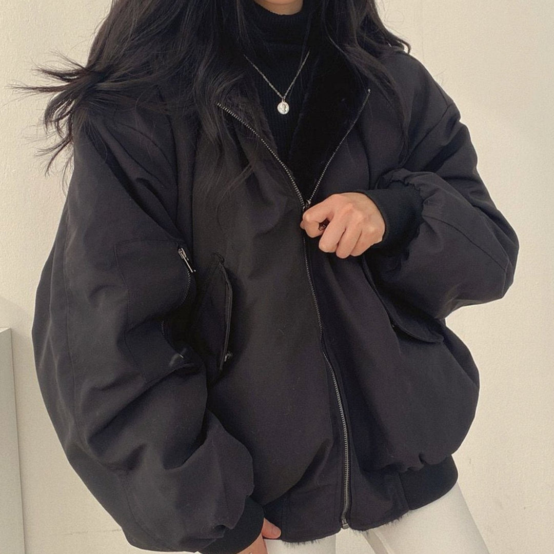 Schwarze Wende-Bomberjacke mit Reißverschluss und Ärmeltasche