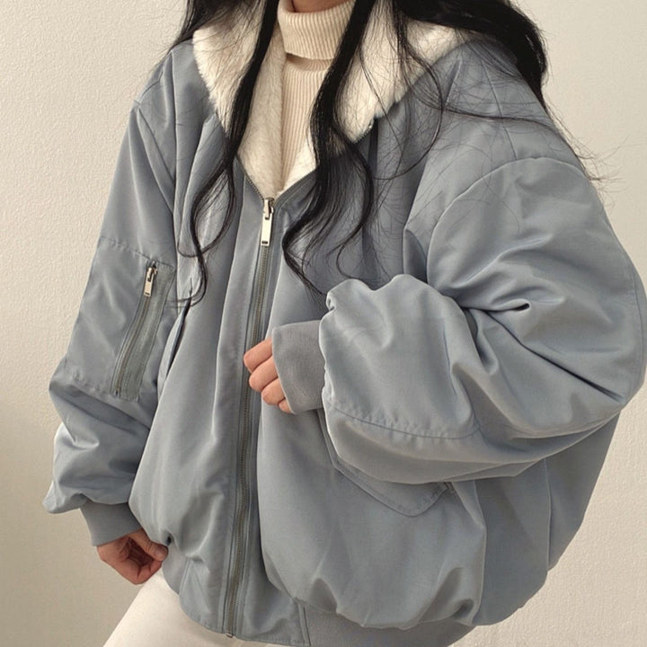 Oversized Bomberjacke in Hellblau mit Reißverschluss und Fellkragen