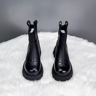 Schwarze Chelsea-Boots mit Cut-out-Schlaufen und massiver Sohle