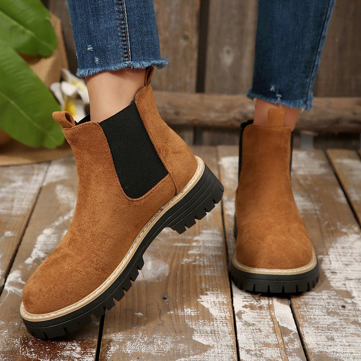 Cognacfarbene Chelsea-Boots mit robuster Sohle und Schlaufe