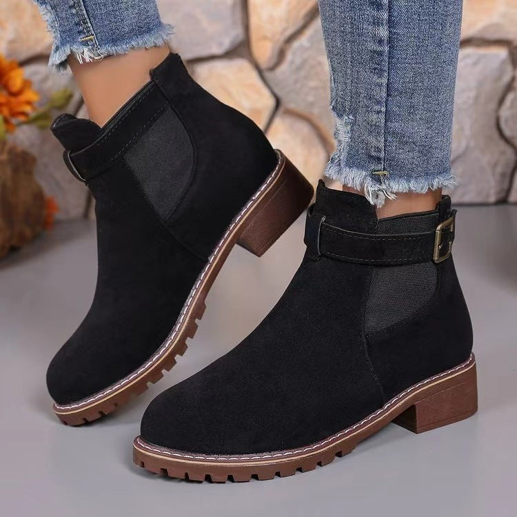 Schwarze Chelsea-Boots aus Veloursleder mit elastischem Einsatz und Schnalle