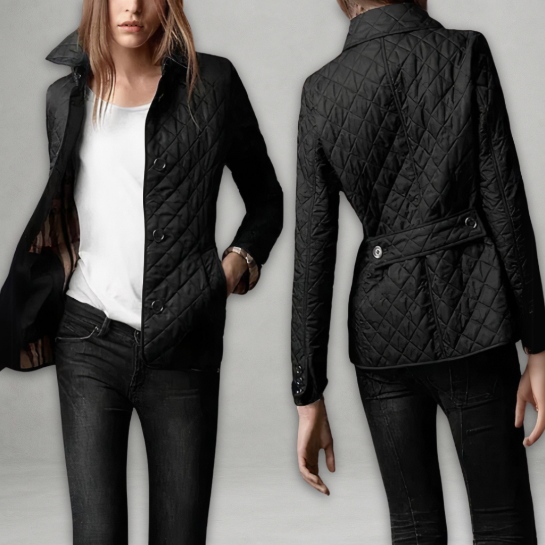 Schwarze Steppjacke mit Karo-Innenfutter, Vorder- und Rückansicht am Modell