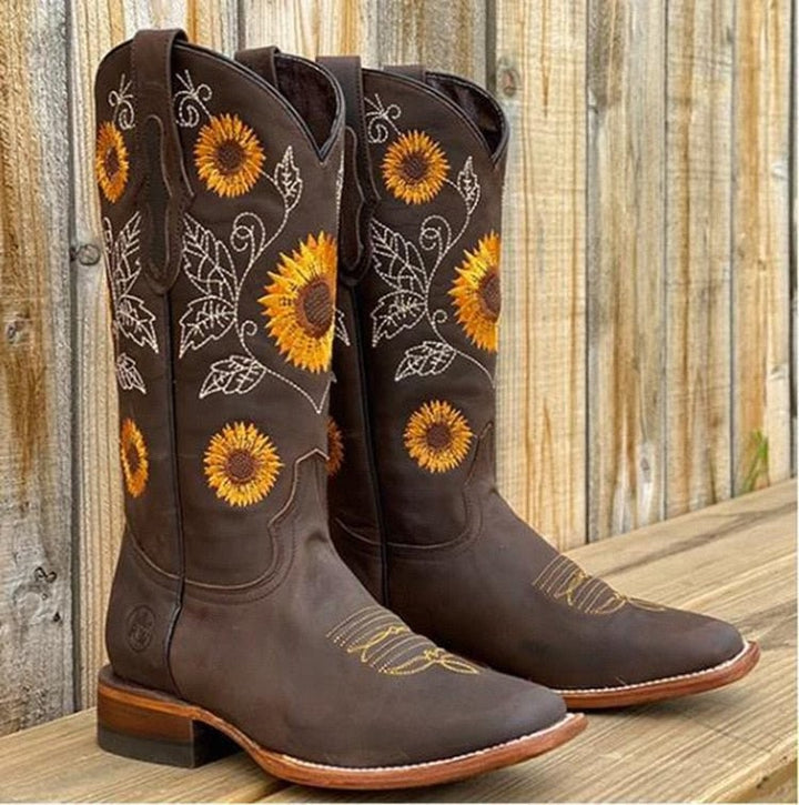 Braune Damenstiefel mit gelben Sonnenblumen und Western-Absatz