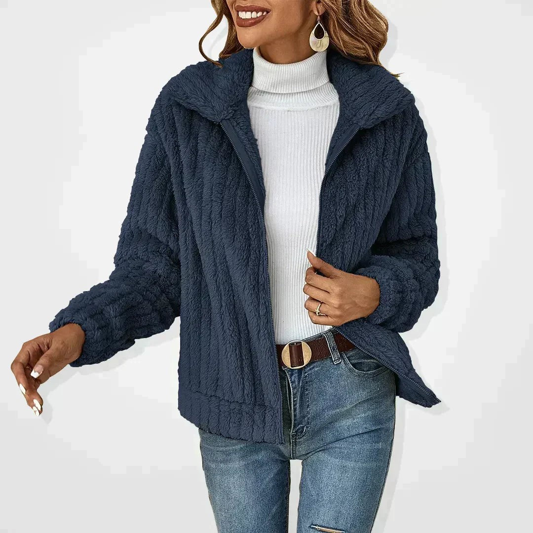 Dunkelblaue Fleecejacke mit Reißverschluss und strukturiertem Plüschmaterial