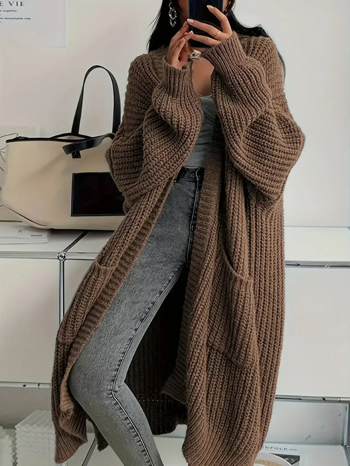 Langer oversized Strickcardigan in Braun mit groben Rippstrick und Taschen