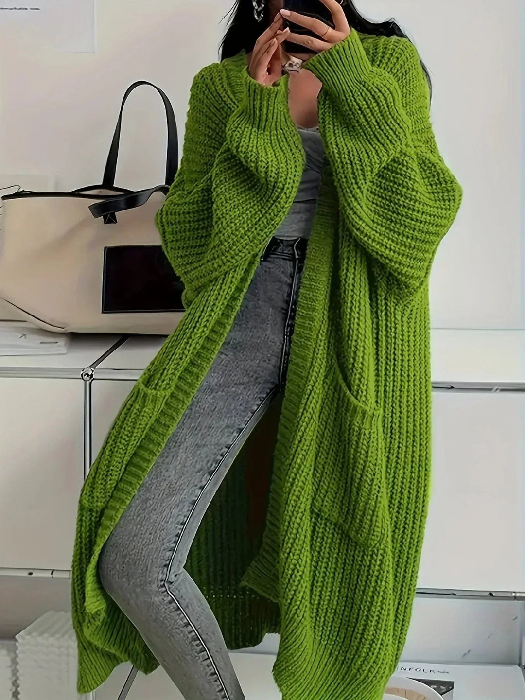 Grüner oversized Cardigan aus grobem Strick mit langen Ärmeln