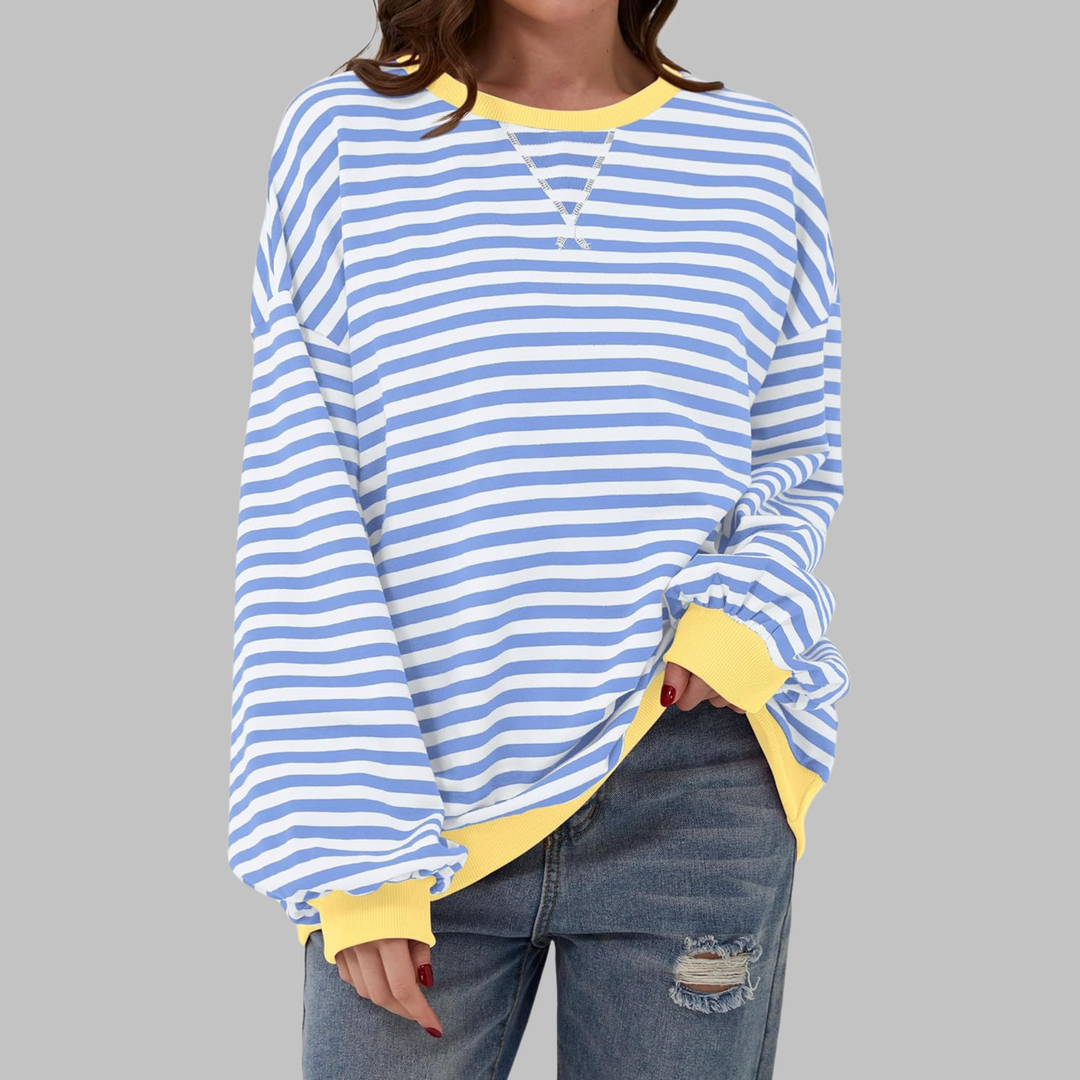 Oversize-Sweatshirt mit hellblau-weißem Streifenmuster und gelbem Kontrastbund