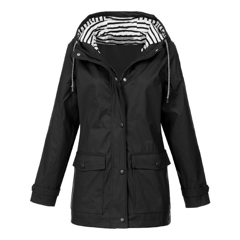 Schwarze Regenjacke mit Kapuze und gestreiftem Innenfutter