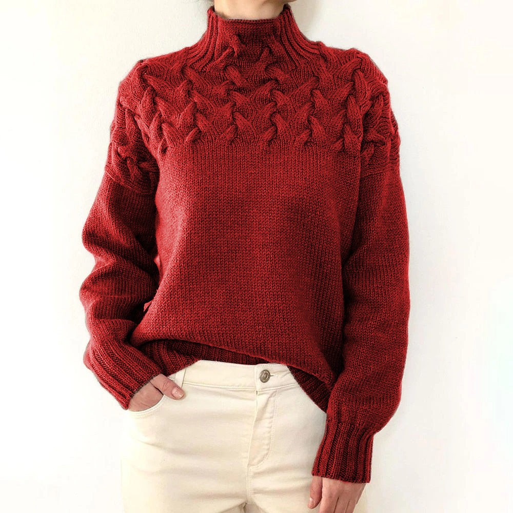 Rostroter Strickpullover mit Stehkragen und gemustertem Schulterpartie