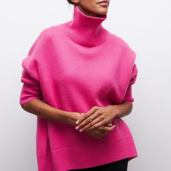 Pinkfarbener Rollkragenpullover mit kurzen Ärmeln, weicher Strick