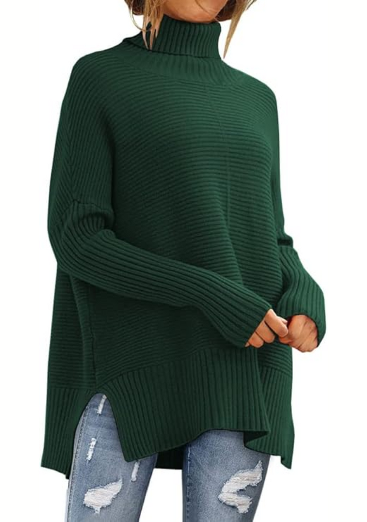 Dunkelgrüner Strickpullover mit Rollkragen und lässigem Oversized-Schnitt
