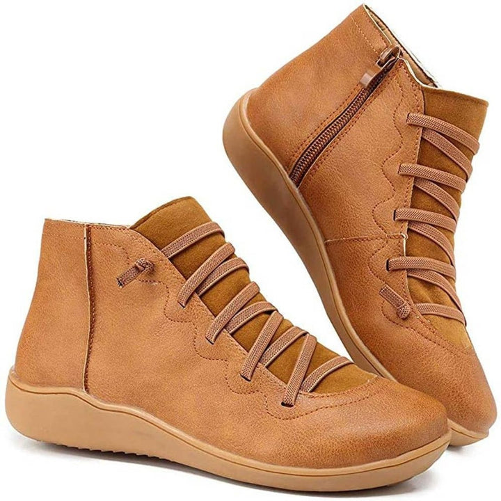 Ankle Boots in Cognac mit Schnürung und seitlichem Reißverschluss
