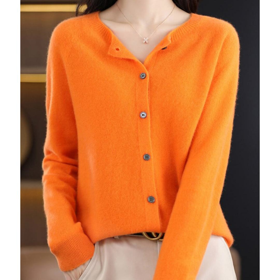 Cardigan in leuchtendem Orange mit Rundhals und dezenter Knopfleiste