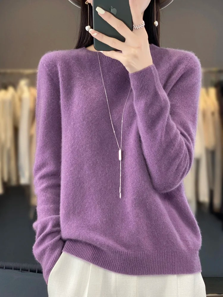 Flieder-violetter Strickpullover mit rundem Ausschnitt und elegantem Fall