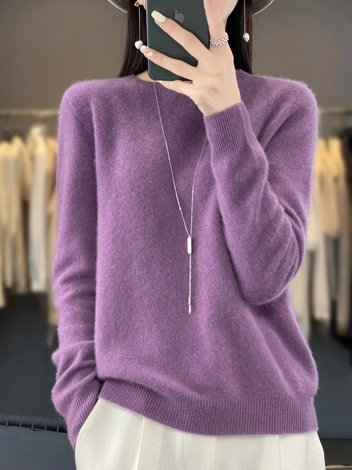 Flieder-violetter Strickpullover mit rundem Ausschnitt und elegantem Fall