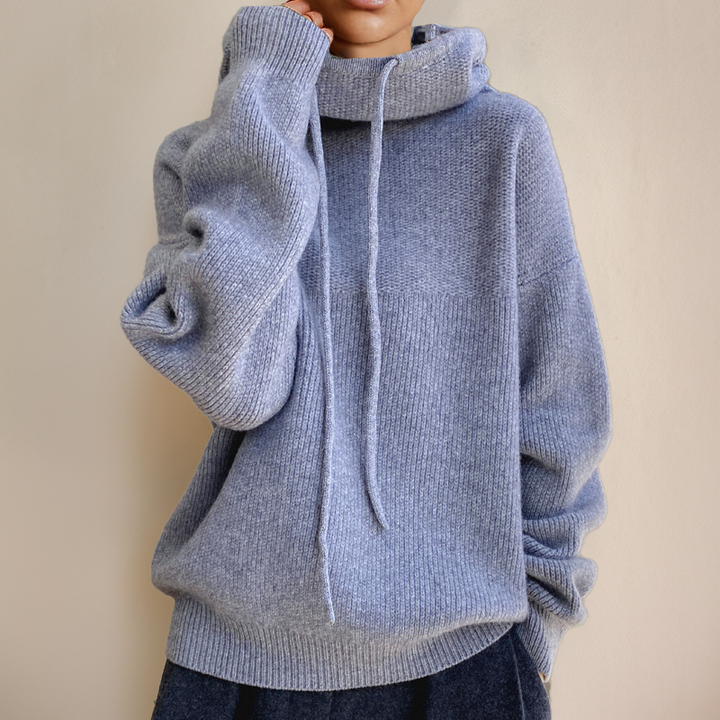 Grau-blauer Strickpullover mit Kapuze und weitem Schalkragen