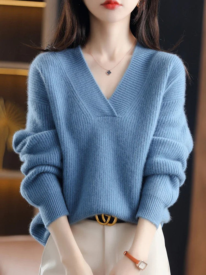 Hellblauer Cashmere-Pullover mit V-Ausschnitt und Oversize-Ärmeln