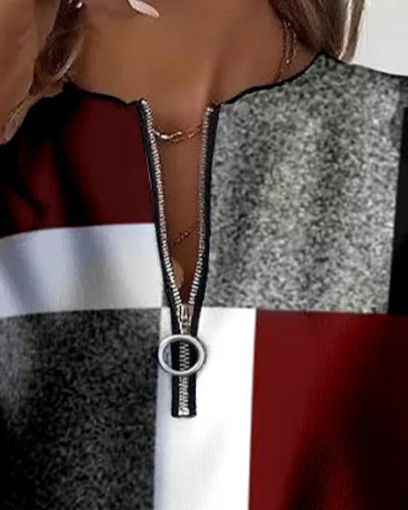 Detailansicht Reißverschlusskragen mit Ring-Zipper in Rot-Grau-Optik
