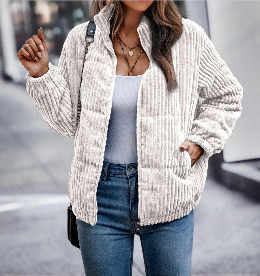 Cremeweiße gerippte Cordjacke mit Stehkragen im Streetstyle-Look