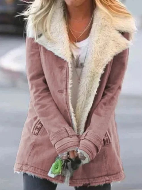 Altrosa Wintermantel mit flauschigem Fellkragen im Used-Look