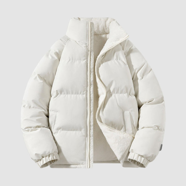 Cremeweiße Winterjacke mit Fleecefutter und Reißverschluss flach ausgebreitet