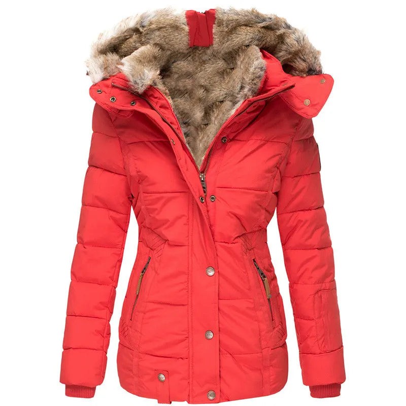 Rote Winterjacke mit Kunstfellkapuze und Metallknöpfen