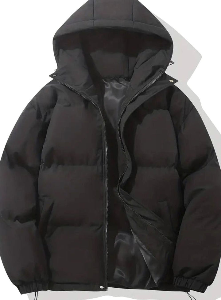 Schwarze Steppjacke mit Kapuze und Seitentaschen, Vorderansicht