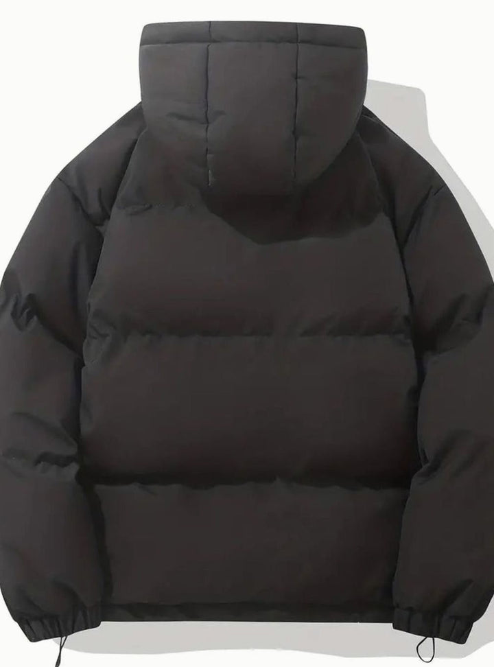 Schwarze gesteppte Winterjacke mit Kapuze, Rückenansicht