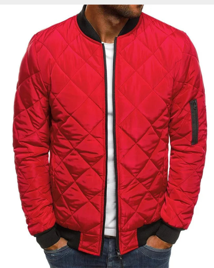 Rote Bomberjacke mit Rautensteppung und schwarzem Rippbund