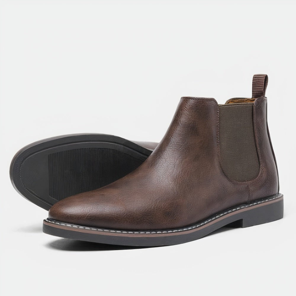 Dunkelbraune Chelsea Stiefel aus Leder mit strukturierter Sohle