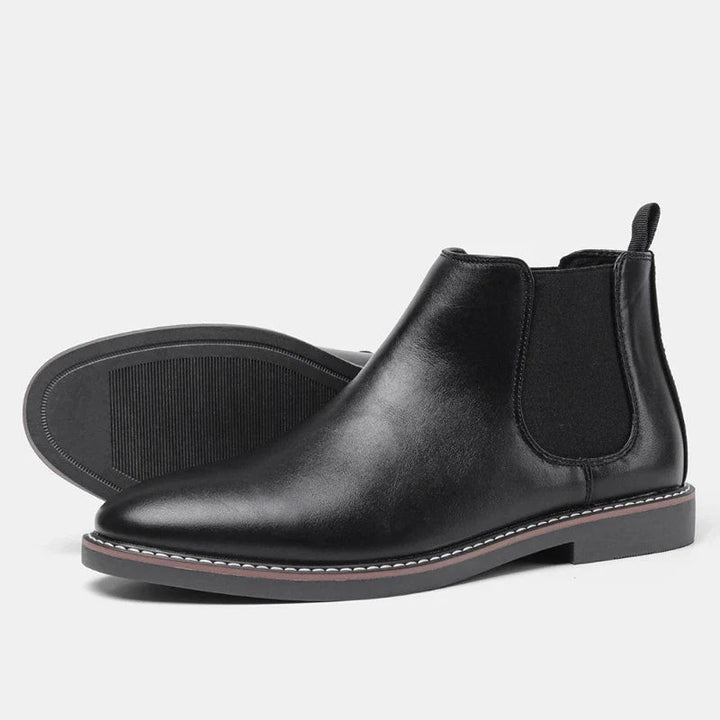 Schwarze Herren-Chelsea-Stiefeletten mit glattem Leder und flexibler Sohle