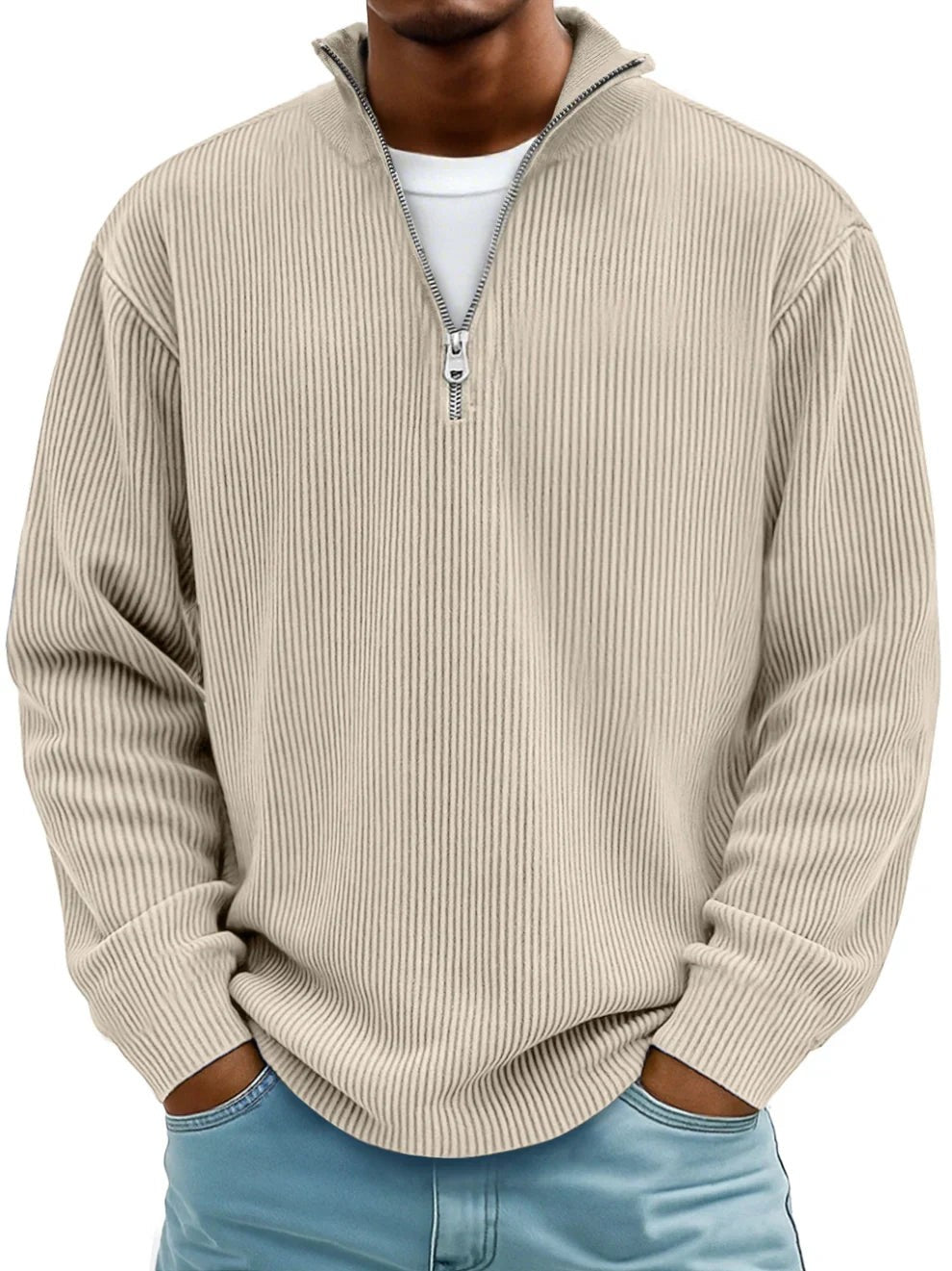 Beiger Herrenpullover mit Stehkragen, Half-Zip und feiner Rippoptik