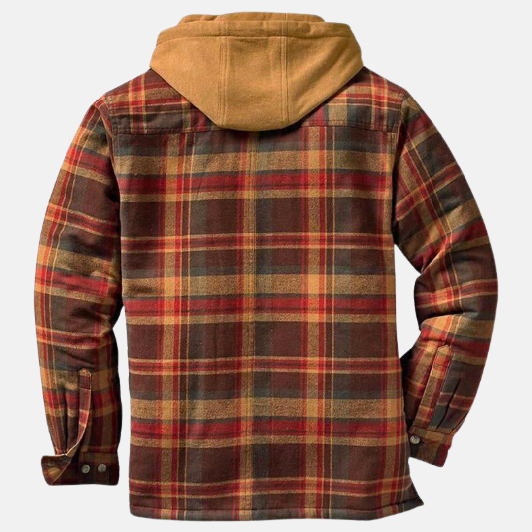 Rückansicht der braun-roten karierten Jacke mit brauner Kapuze und Brusttasche