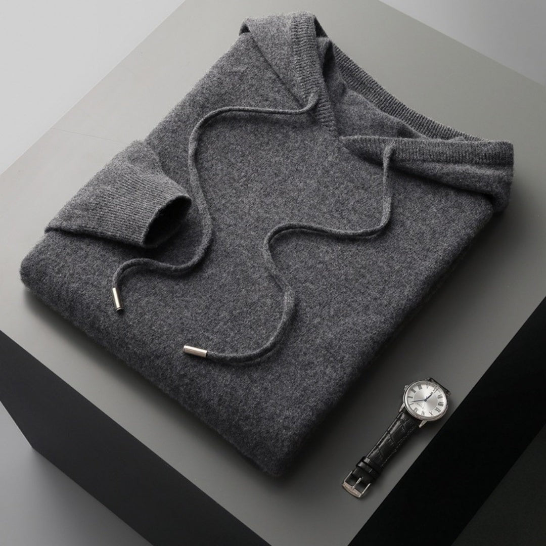 Anthrazitgrauer Strickhoodie gefaltet mit Kapuze und Kordelzug