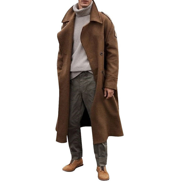 Camelfarbener Herrenmantel lang mit weitem Revers und Taschen