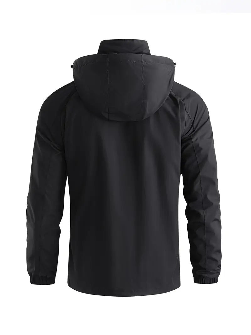 Schwarze Herrenjacke mit Kapuze, Rückenansicht mit Reißverschluss