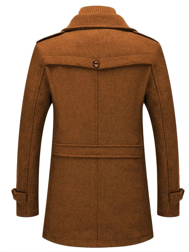Karamellbrauner Wollmantel Herren, Rückenansicht mit Strickkragen