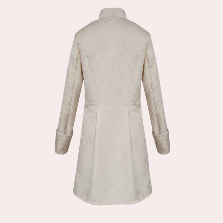 Langer Mantel in Creme mit floralem Jacquardmuster und Stehkragen, Rückenansicht