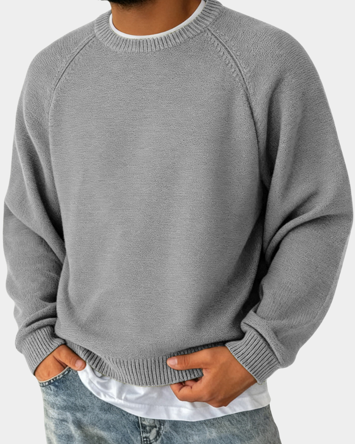 Grauer Strickpullover mit Rundhalsausschnitt und Raglanärmeln, Herren