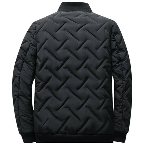 Rückansicht der schwarzen Steppjacke mit strukturiertem Stepp-Design