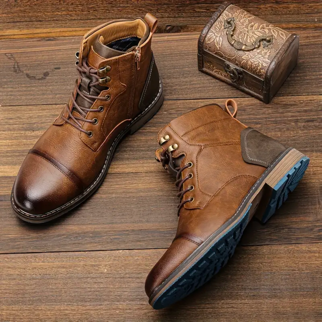 Braune Herren-Schnürstiefeletten mit rundem Zehenbereich und Kontrastsohle in Blau