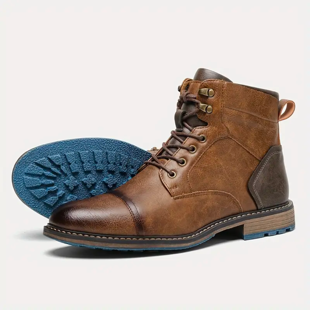 Braune Lederstiefelette mit Zehenkappe und profilierter blauer Gummisohle