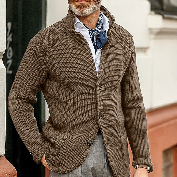 Strickcardigan in Schlammbraun mit Stehkragen und Knopfverschluss für Herren