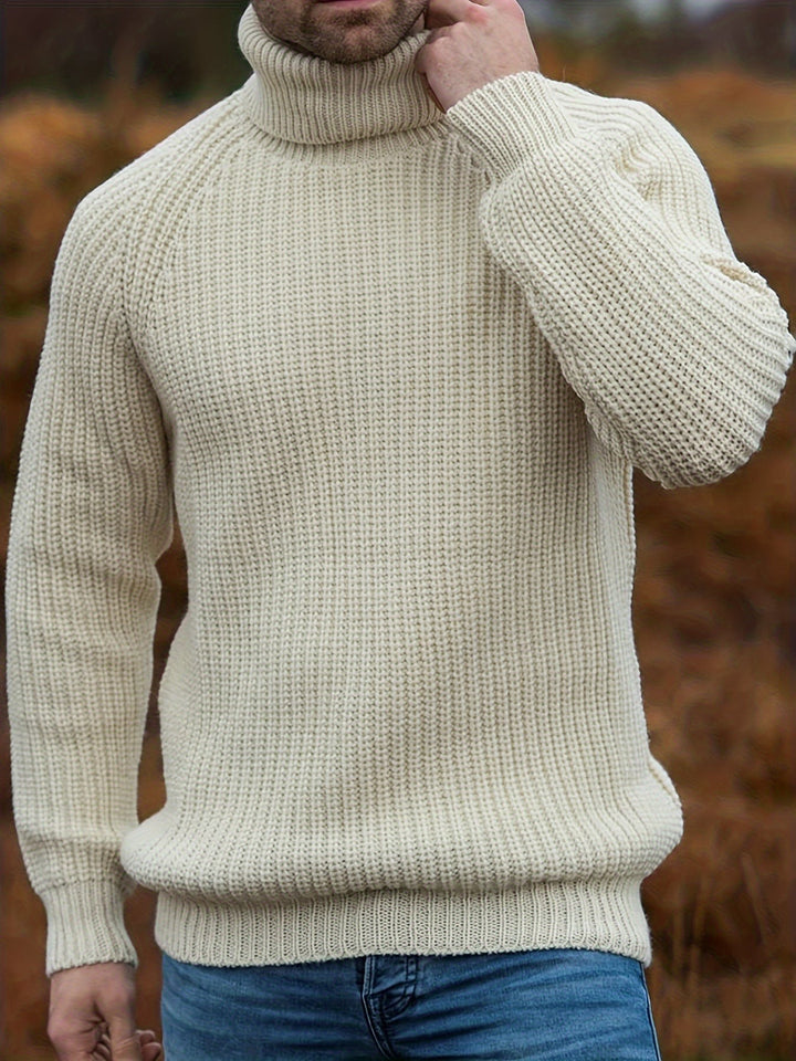 Herren Rollkragenpullover in Creme mit grobem Strickmuster, Outdoor-Look