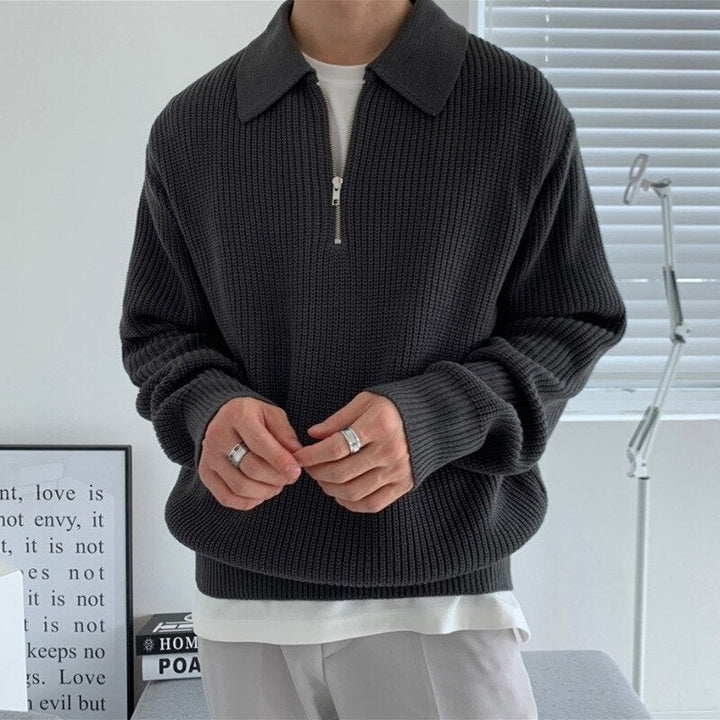 Dunkelgrauer Strickpullover mit Reißverschlusskragen und Rippstruktur, Herren