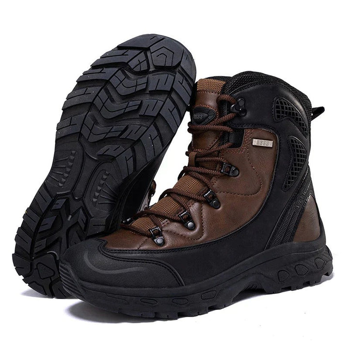 Taktische Wanderstiefel in Braun mit robuster Schnürung und Profilsohle