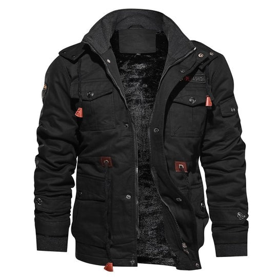 Schwarze Herren-Cargojacke mit Kapuze und warmem Fellfutter, geöffnet