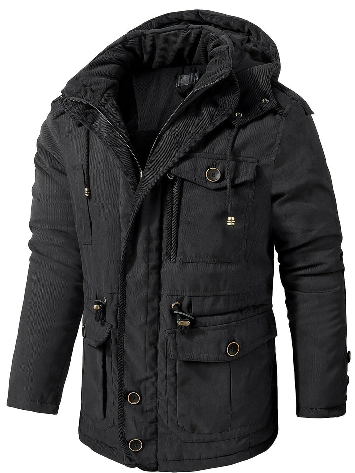 Schwarze Herrenwinterjacke mit Kapuze und mehreren Cargo-Taschen