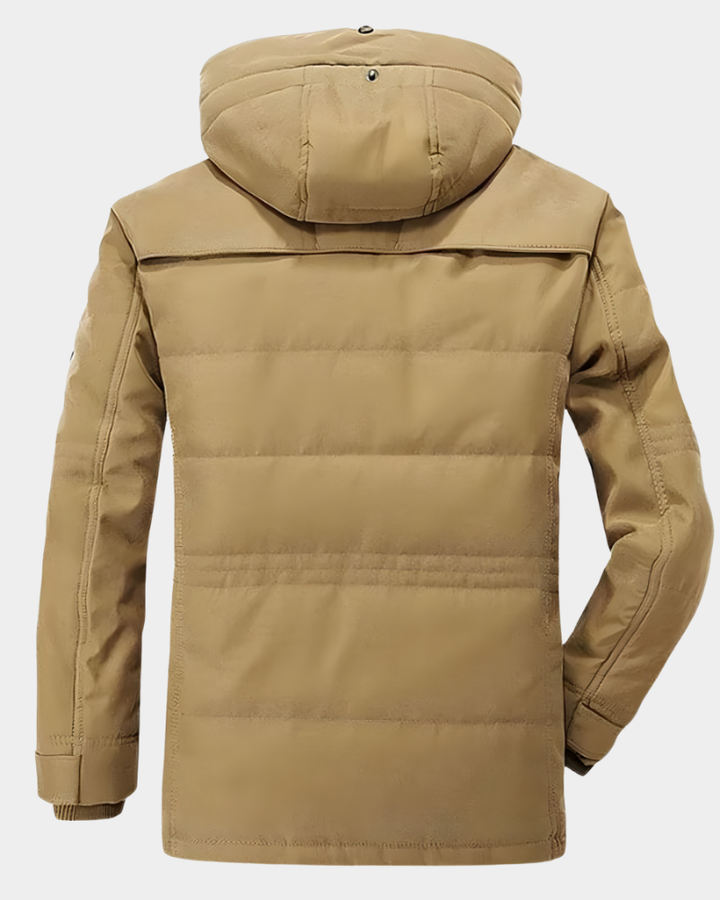 Sandfarbene Winterjacke mit Kapuze, Rückenansicht mit Steppnähten
