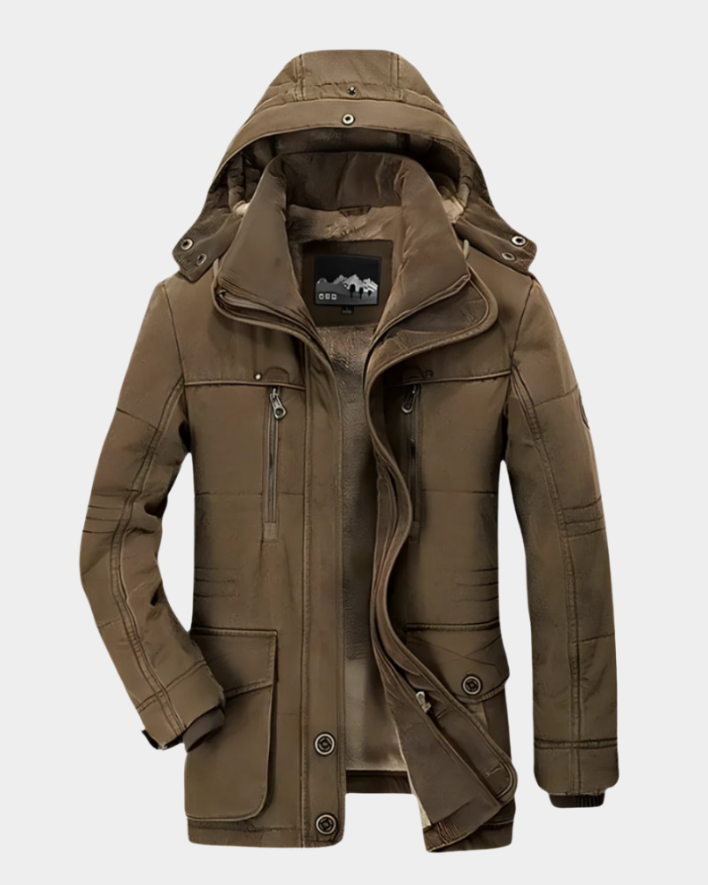 Braune Winterjacke mit Kapuze und Fleecefutter, mehrere Taschen sichtbar